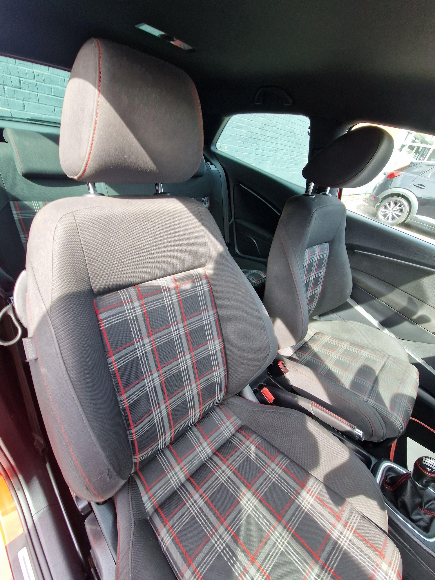 Used Volkswagen Polo 2015 for sale - 78204966: Photo 28