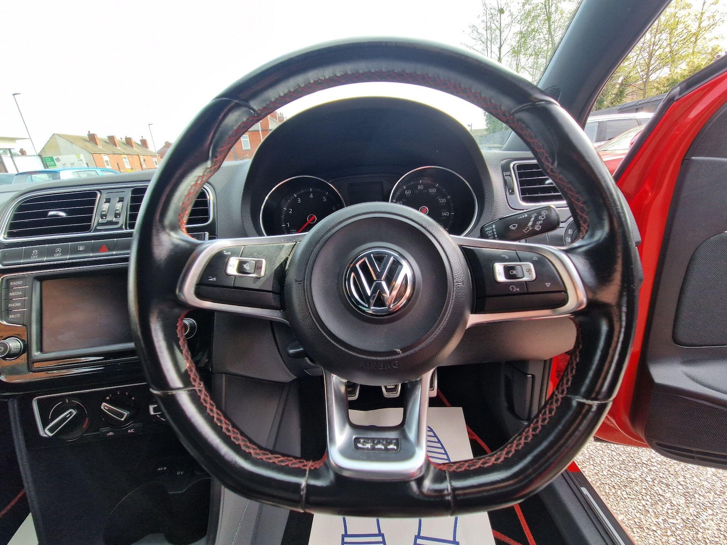 Used Volkswagen Polo 2015 for sale - 78204966: Photo 41