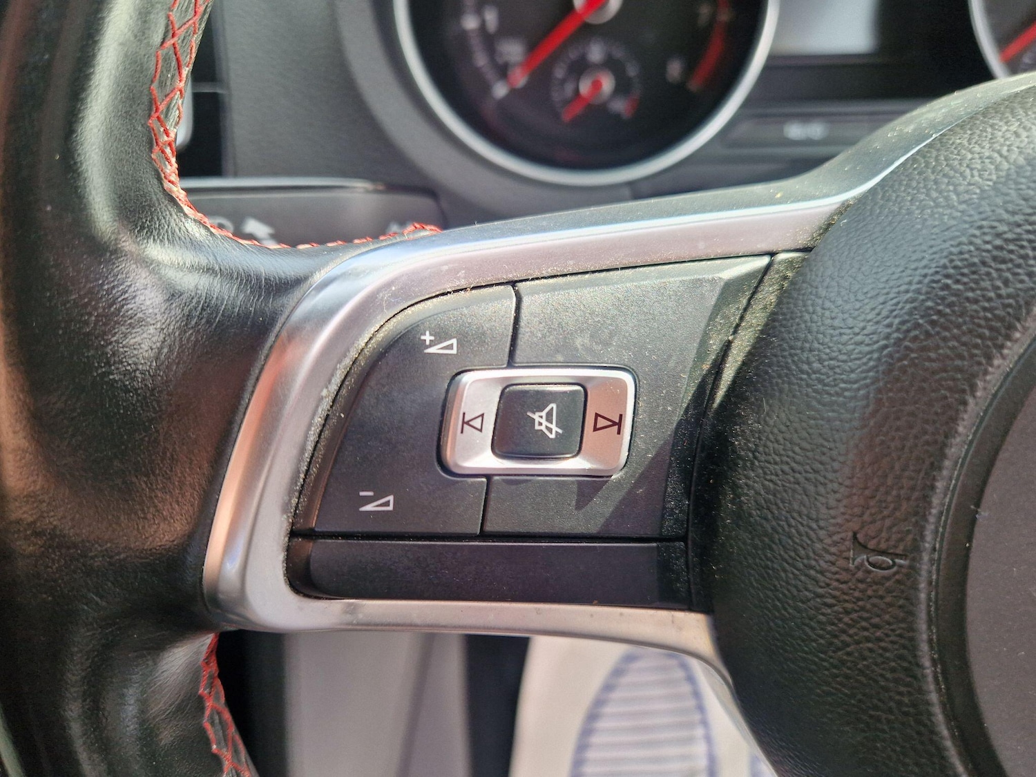 Used Volkswagen Polo 2015 for sale - 78204966: Photo 44