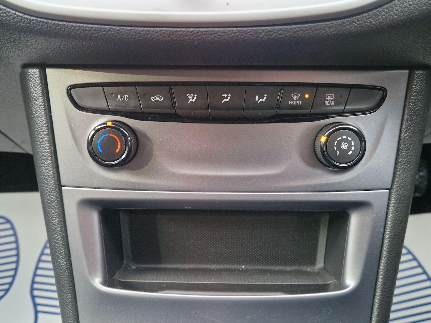 Used Vauxhall Astra for sale - 78115574: Photo 48