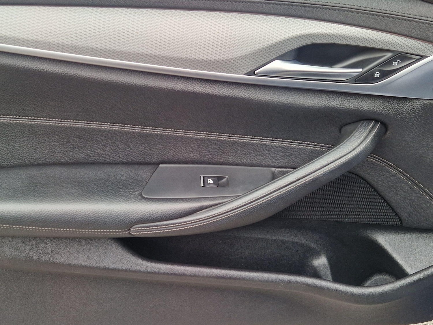 Used BMW 5 Series 2017 for sale - 76781093: Photo 39