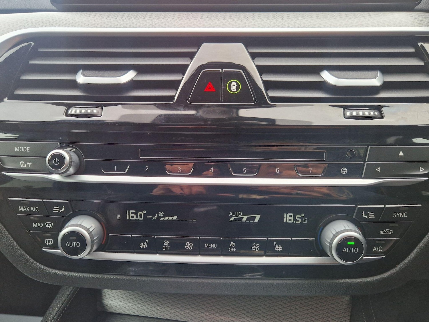 Used BMW 5 Series 2017 for sale - 76781093: Photo 54