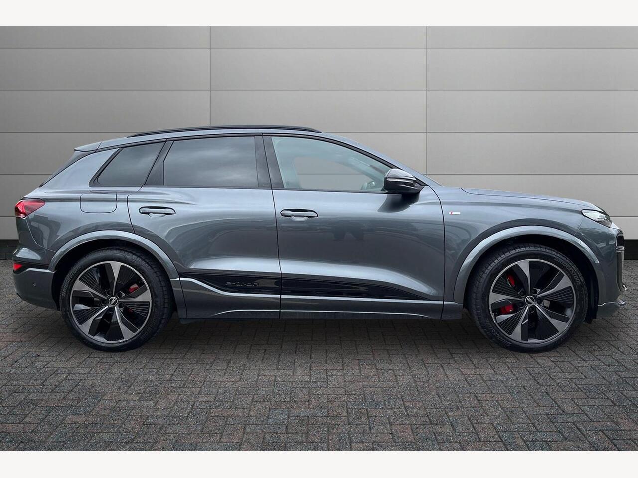 Used Audi Q6 e-tron 2025 for sale - 76679068: Photo 4