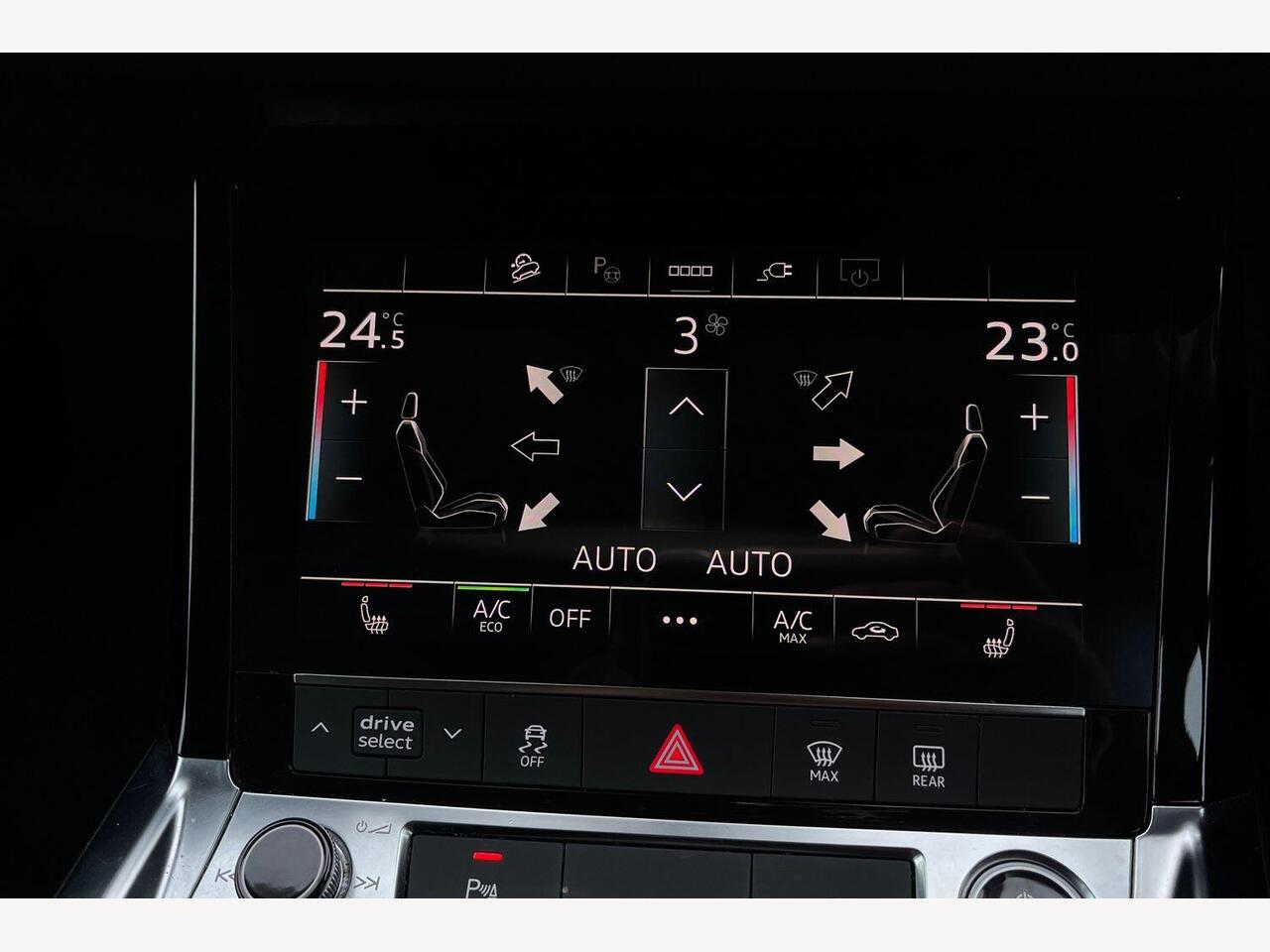 Used Audi Q8 2023 for sale - 76675709: Photo 18