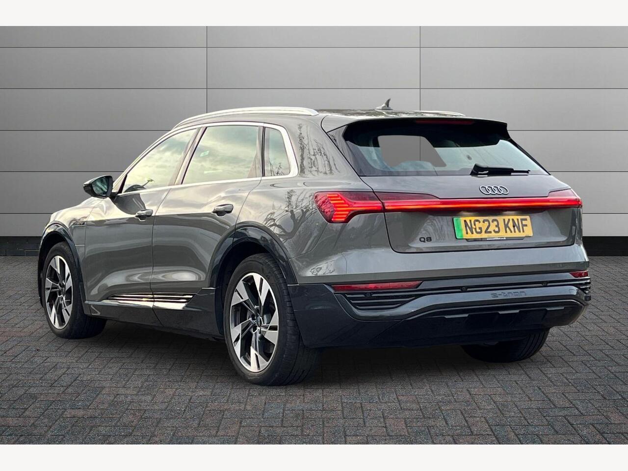Used Audi Q8 2023 for sale - 76675709: Photo 3