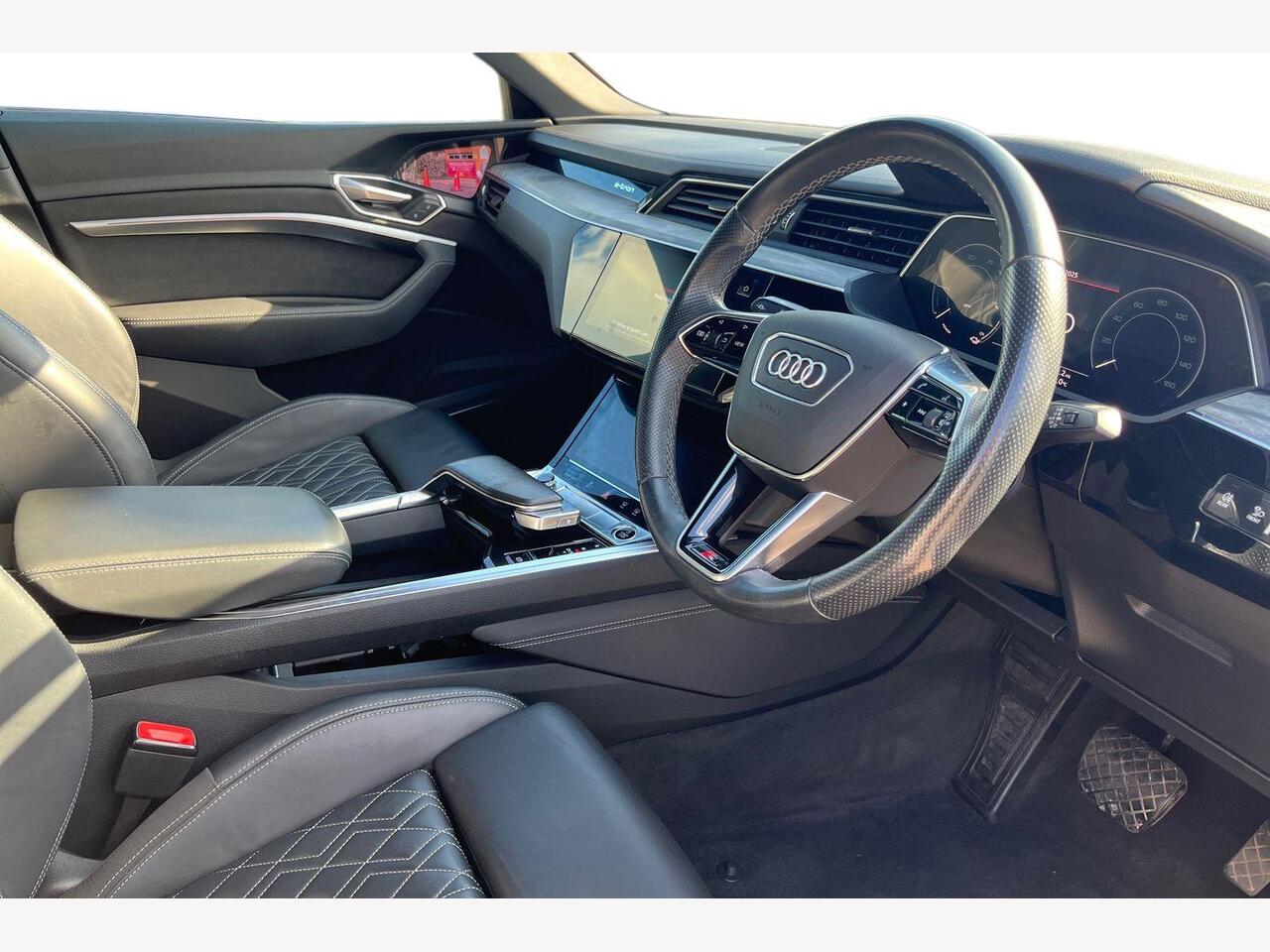 Used Audi e-tron 2022 for sale - 76675427: Photo 6