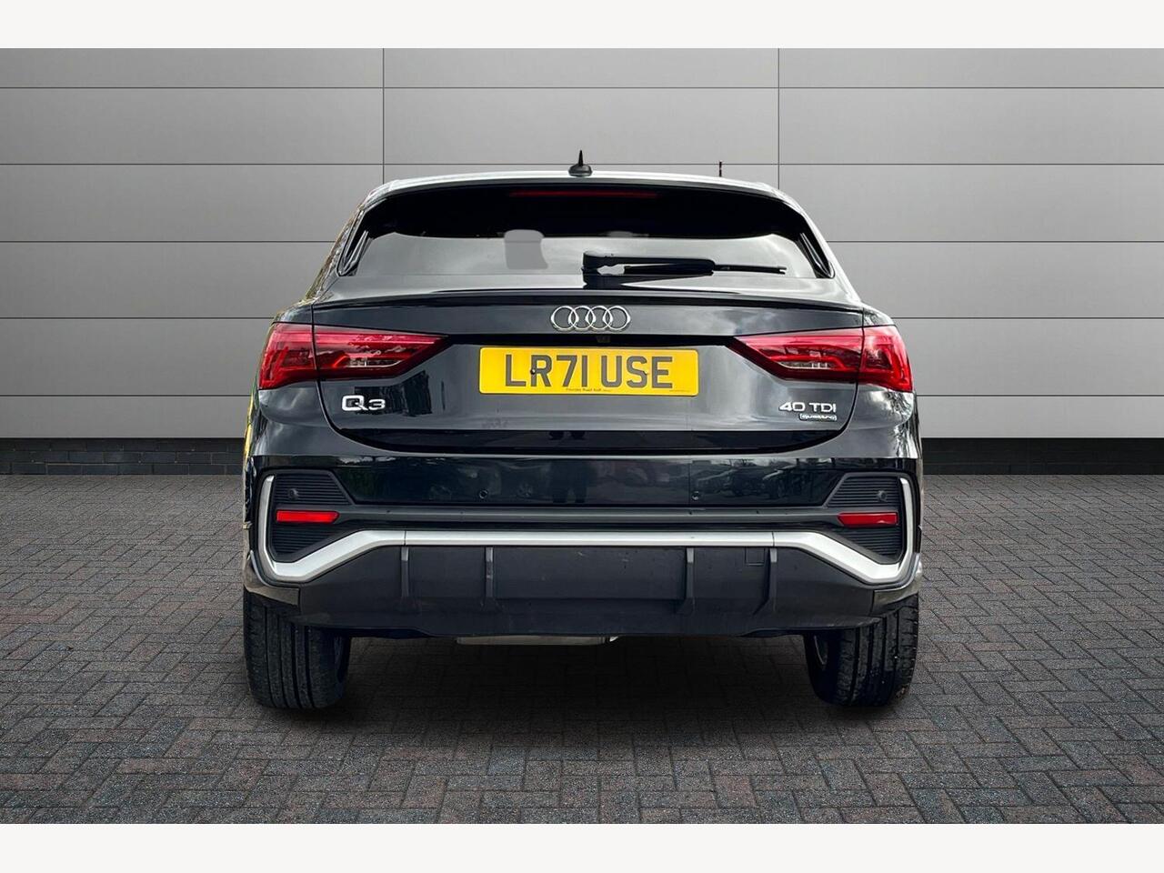 Used Audi Q3 2021 for sale - 76680827: Photo 11