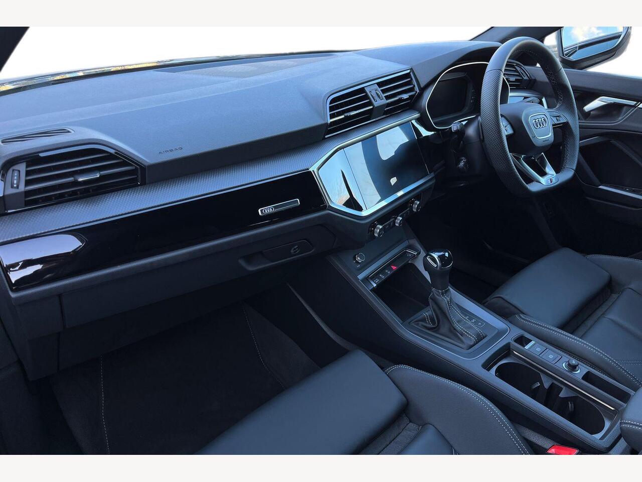 Used Audi Q3 2025 for sale - 77442366: Photo 2