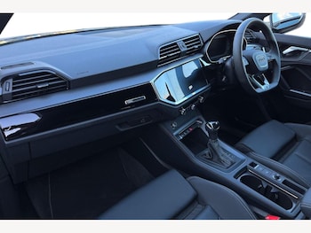 Used Audi Q3 2025 for sale - 77442366: Photo