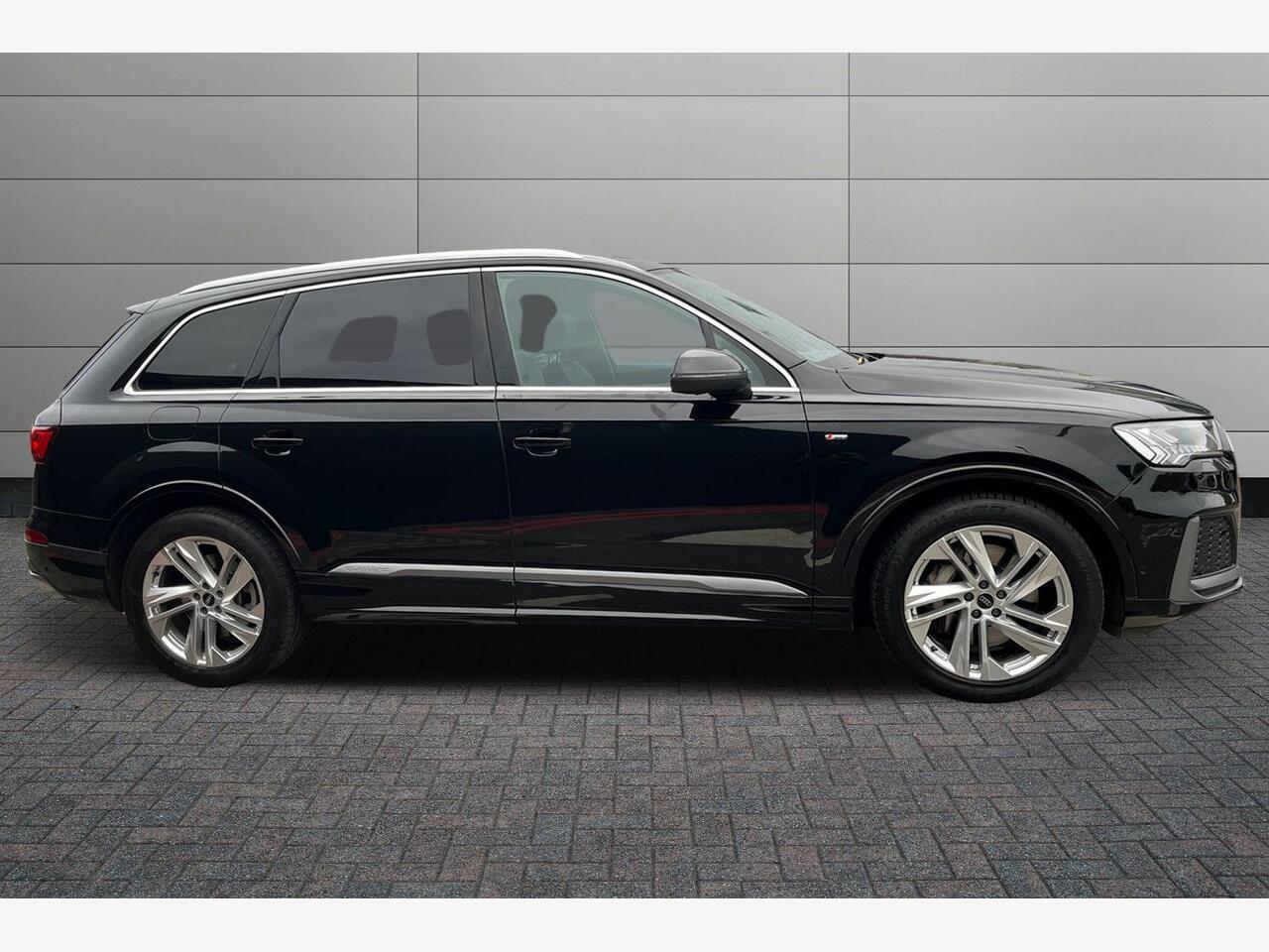 Used Audi Q7 2023 for sale - 76676491: Photo 4