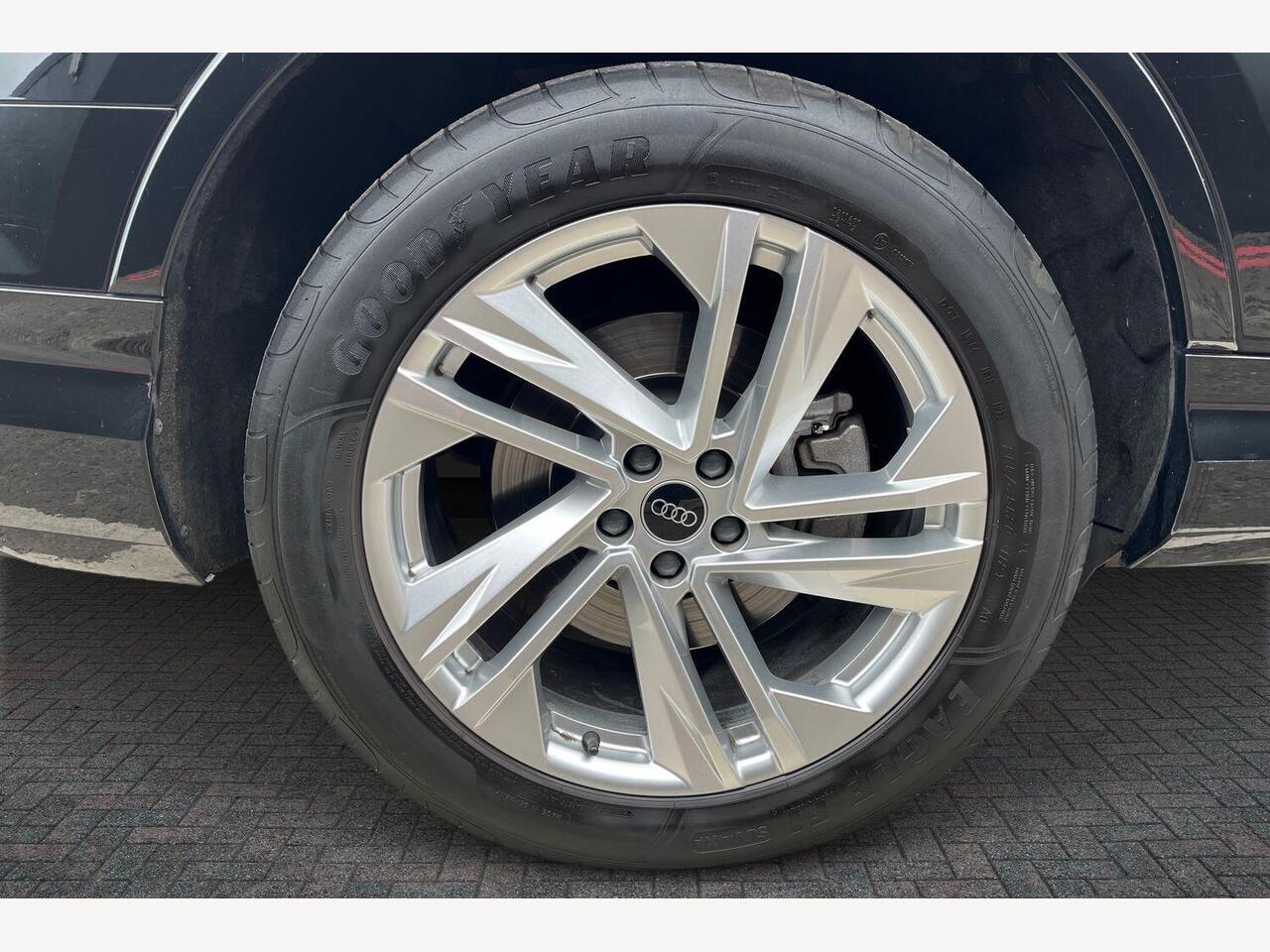 Used Audi Q7 2023 for sale - 76676491: Photo 5