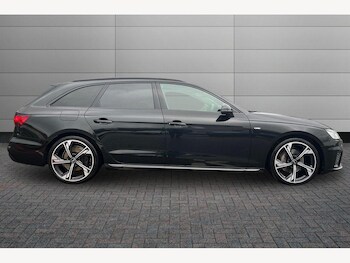 Used Audi A4 2022 for sale - 76675450: Photo