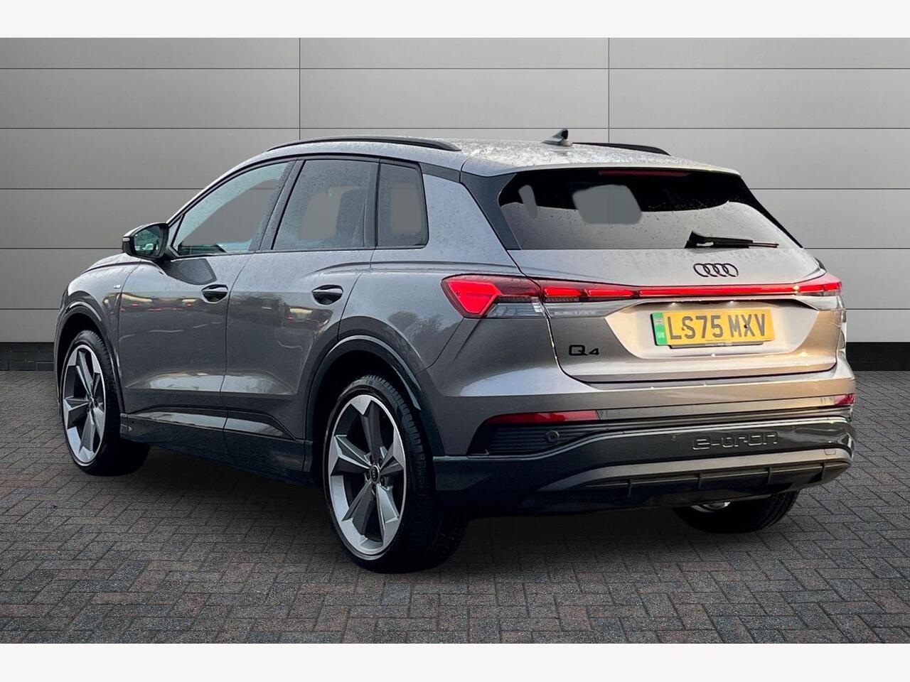 Used Audi Q4 e-tron 2025 for sale - 77132906: Photo 3