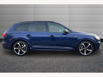 Used Audi Q7 2022 for sale - 77927040: Photo