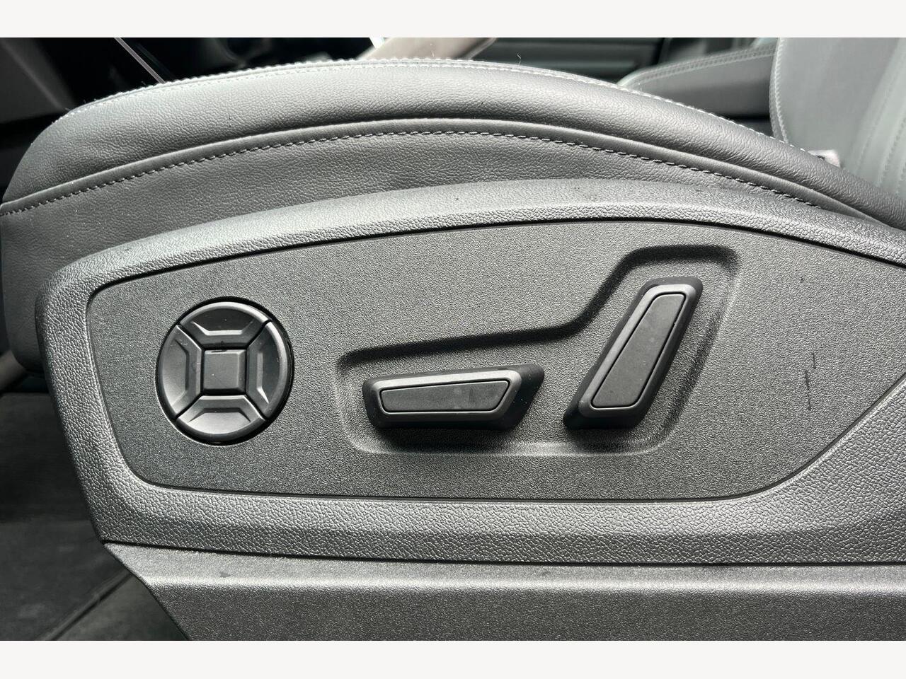 Used Audi Q8 2023 for sale - 76676868: Photo 14