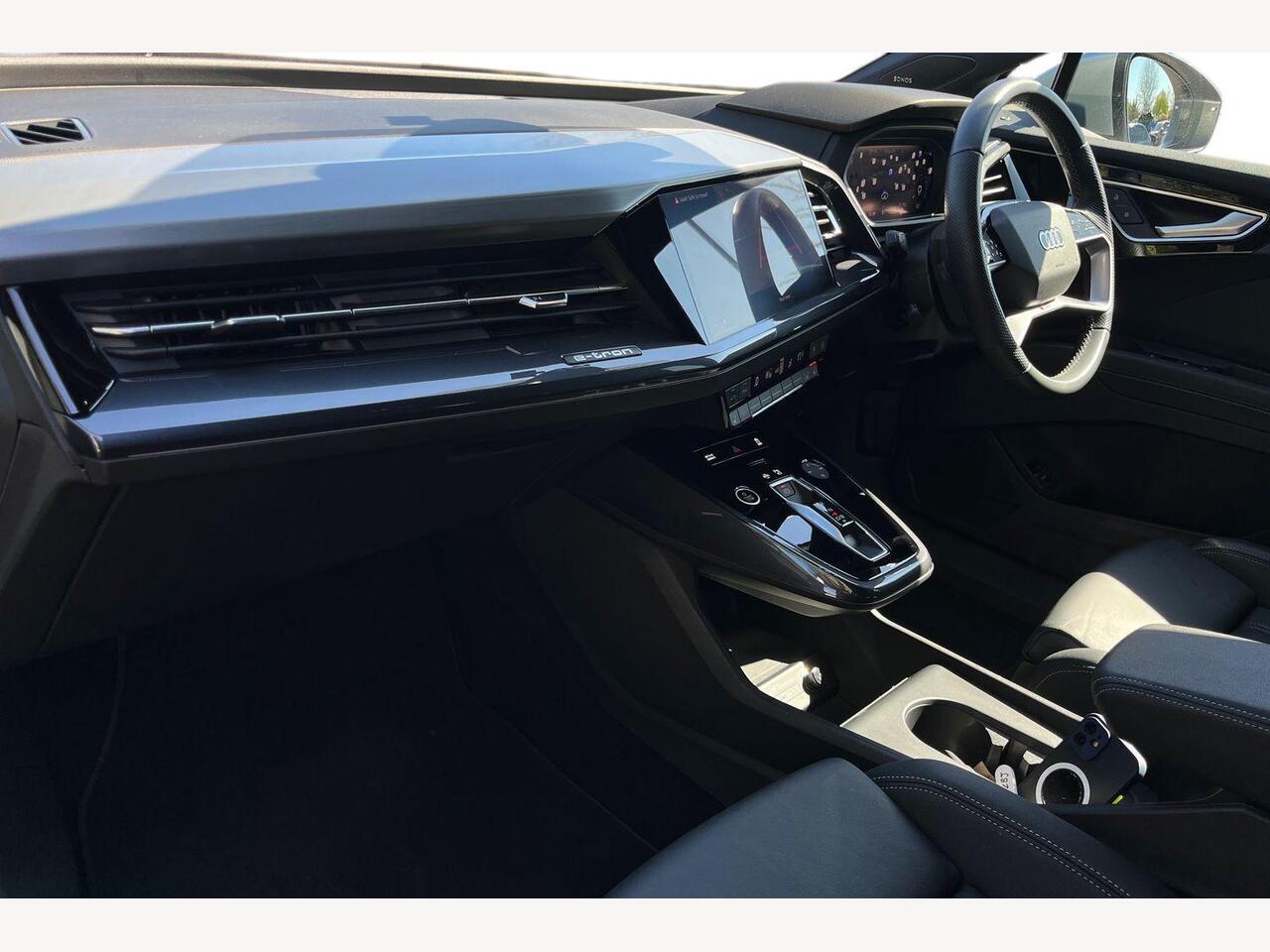 Used Audi Q4 e-tron 2023 for sale - 78169209: Photo 2