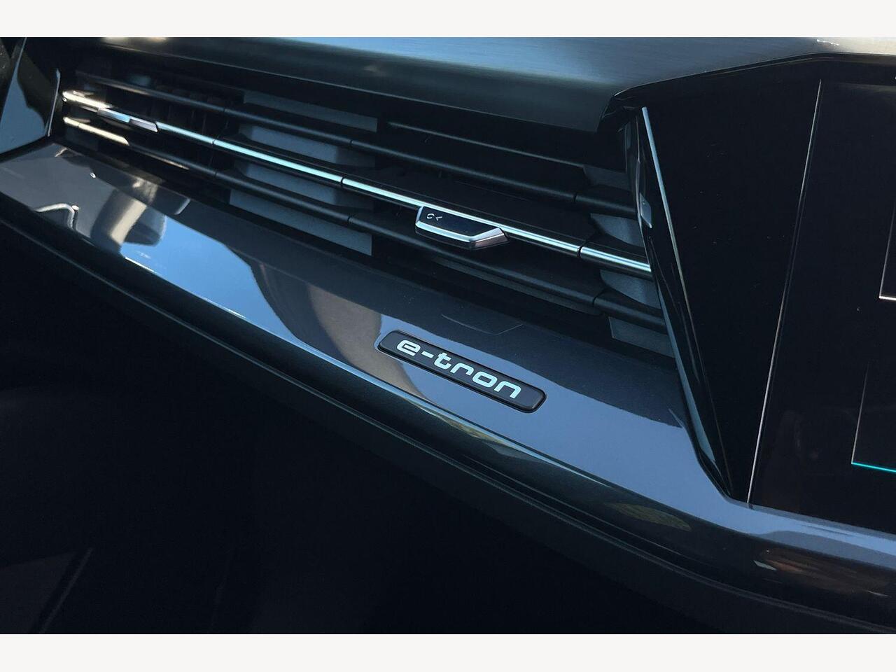 Used Audi Q4 e-tron 2023 for sale - 78169209: Photo 24