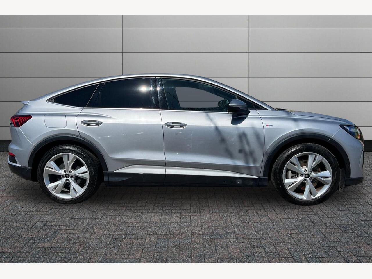 Used Audi Q4 e-tron 2023 for sale - 78169209: Photo 4