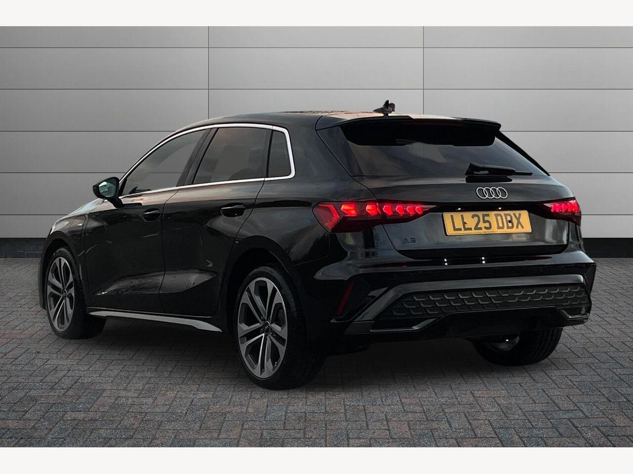 Used Audi A3 2025 for sale - 76680500: Photo 3