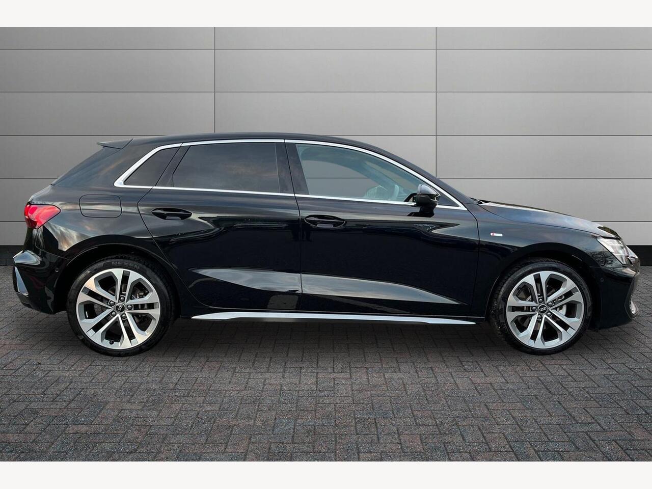 Used Audi A3 2025 for sale - 76680500: Photo 4