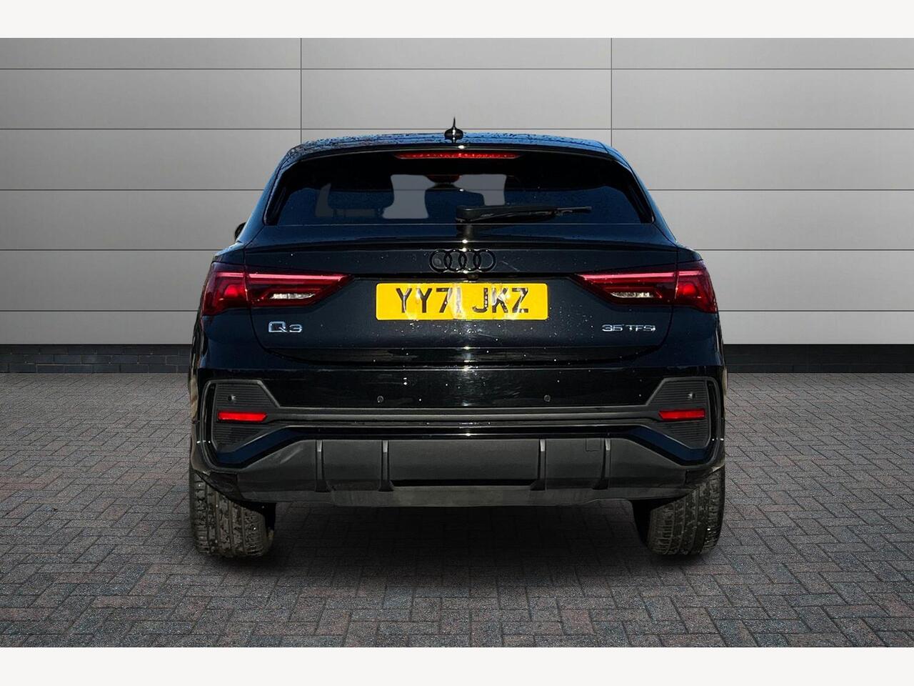 Used Audi Q3 2021 for sale - 76674556: Photo 11