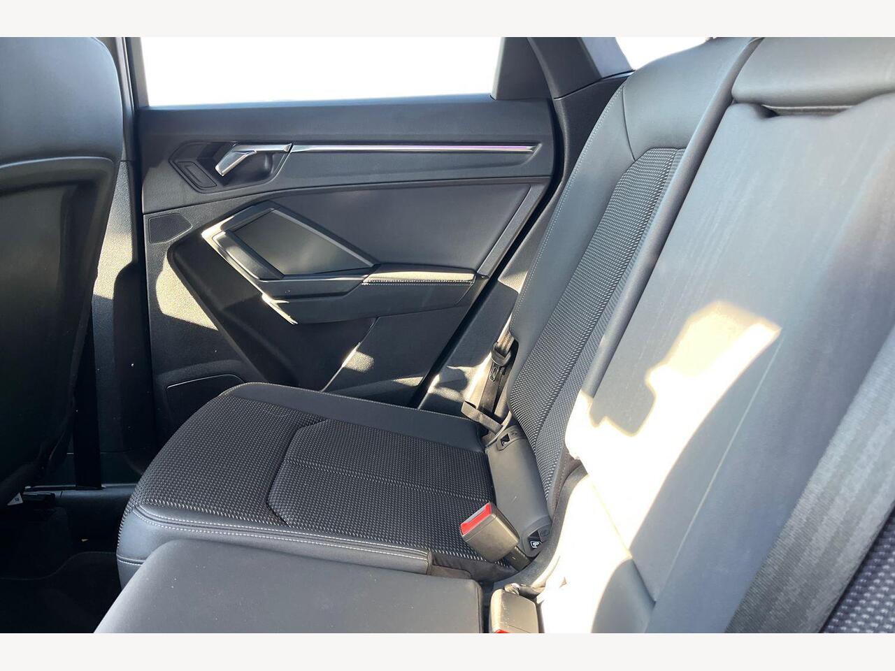 Used Audi Q3 2021 for sale - 76674556: Photo 8