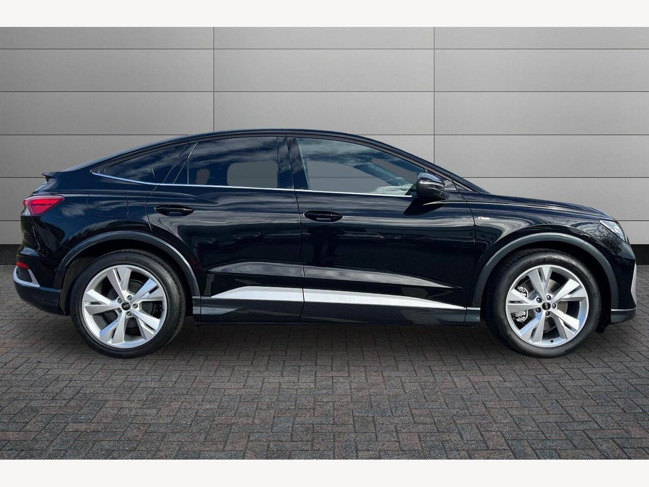 Used Audi Q4 e-tron 2025 for sale - 77685584: Photo 4