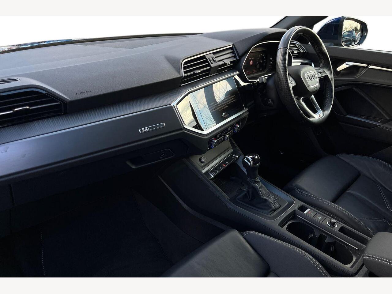 Used Audi Q3 2024 for sale - 77360379: Photo 2