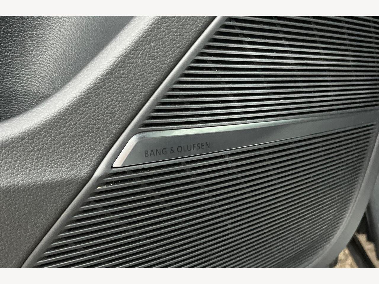 Used Audi Q8 2021 for sale - 76674307: Photo 15