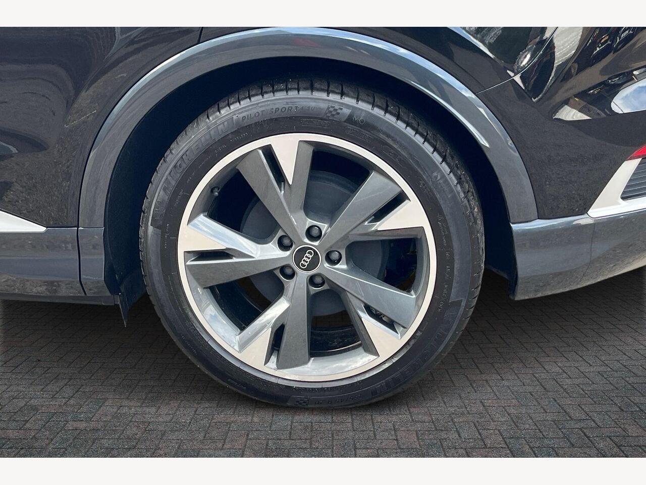 Used Audi Q4 e-tron 2021 for sale - 77067613: Photo 5