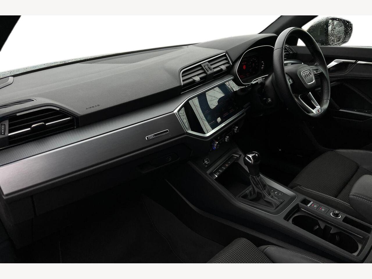 Used Audi Q3 2022 for sale - 77388673: Photo 2