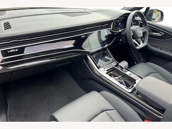 Used Audi Q7 2025 for sale - 76977540: Photo