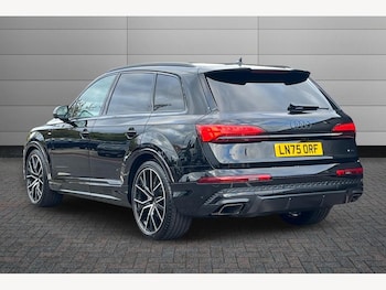 Used Audi Q7 2025 for sale - 76977540: Photo