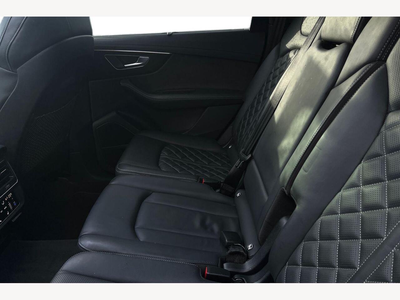 Used Audi Q7 2021 for sale - 77442384: Photo 8