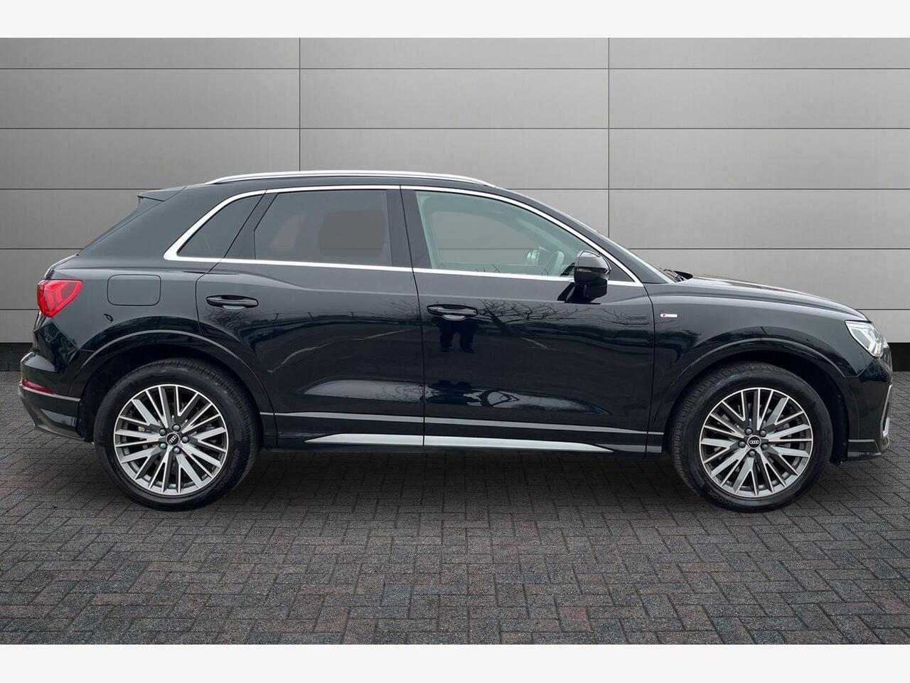 Used Audi Q3 2021 for sale - 77755416: Photo 4