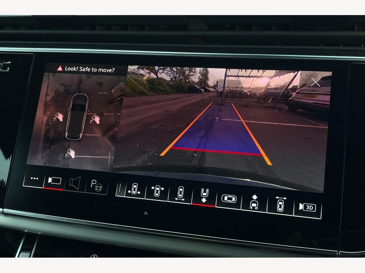 Used Audi Q7 2022 for sale - 76674159: Photo 13