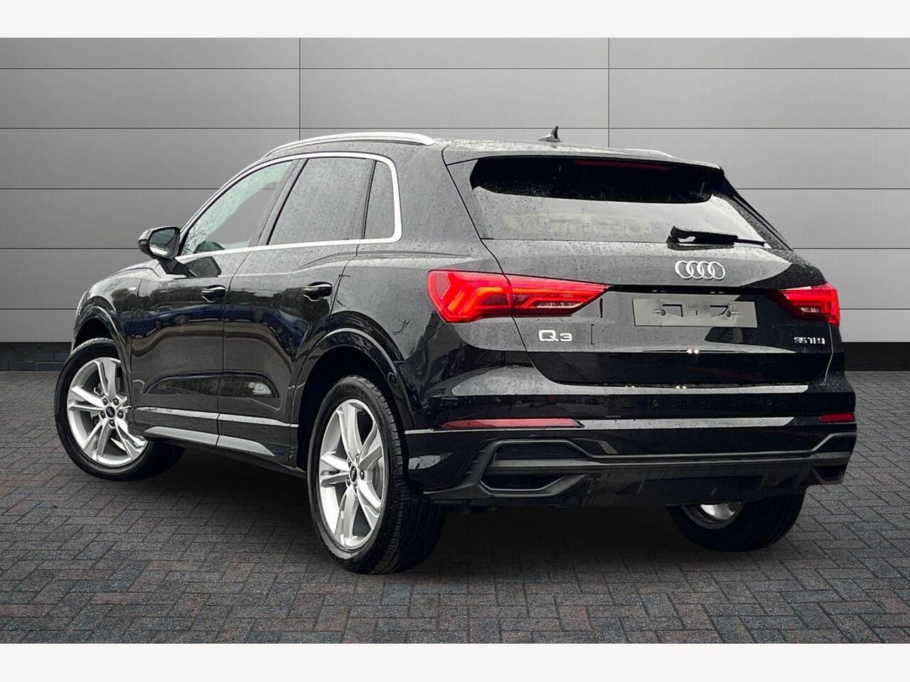 Used Audi Q3 2024 for sale - 77009958: Photo 3