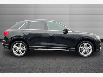 Used Audi Q3 2024 for sale - 77009958: Photo