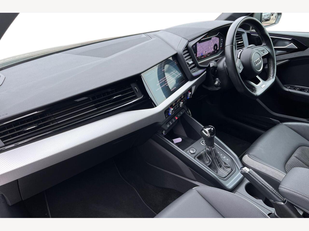 Used Audi A1 2020 for sale - 76680924: Photo 2