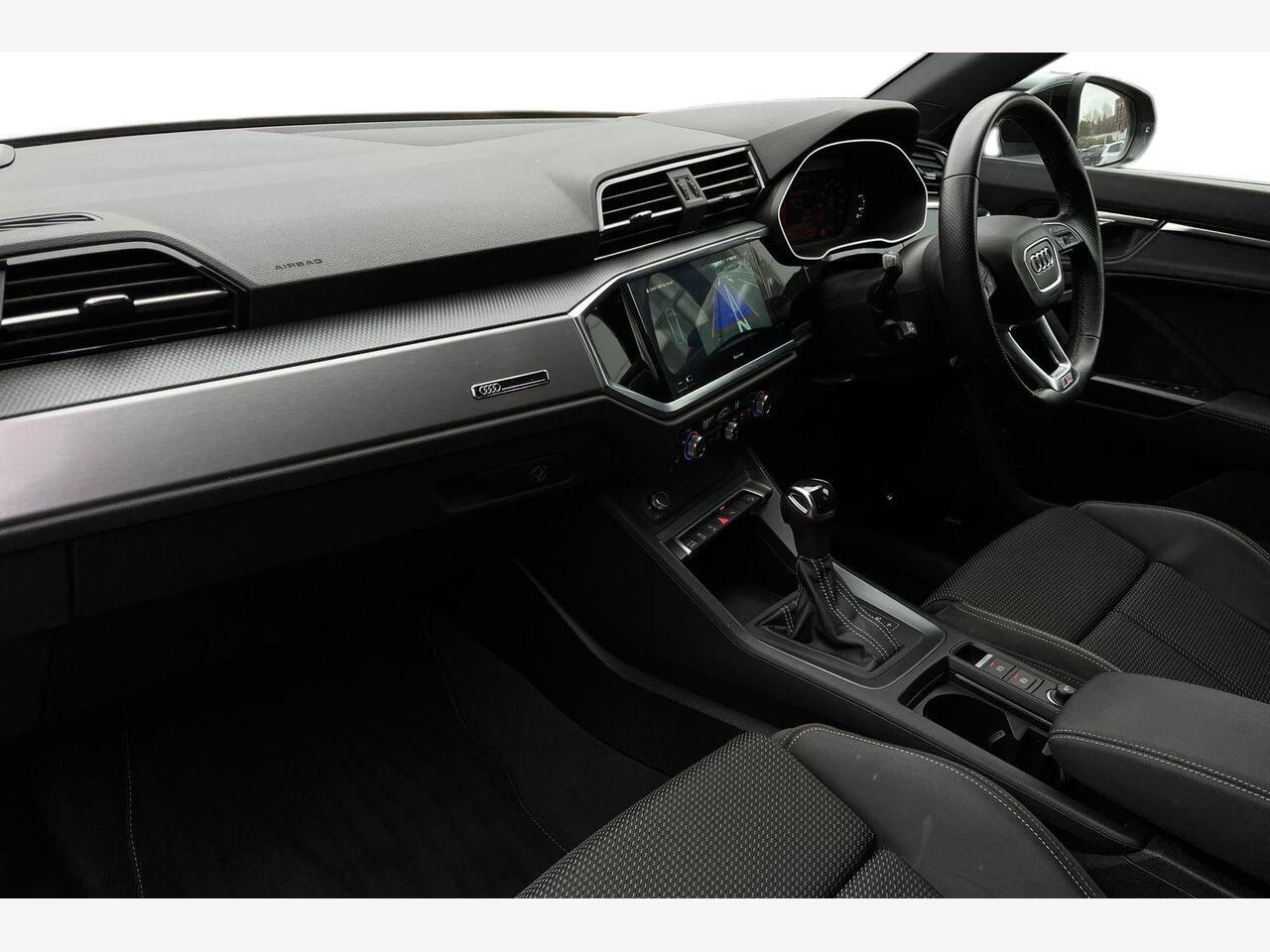 Used Audi Q3 2022 for sale - 77231715: Photo 2