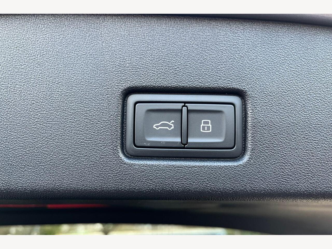 Used Audi Q4 e-tron 2025 for sale - 77826277: Photo 25