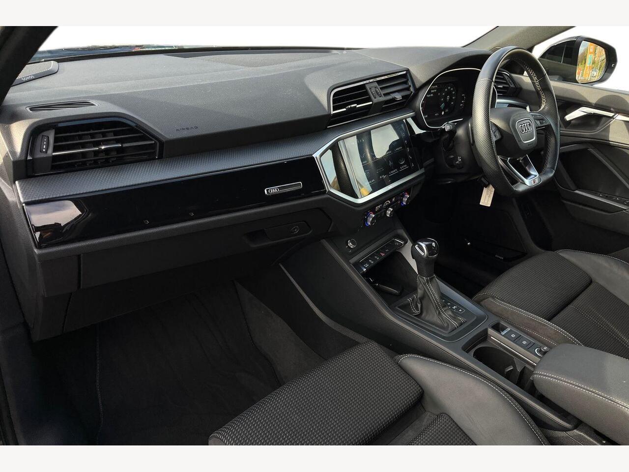 Used Audi Q3 2021 for sale - 76681149: Photo 2