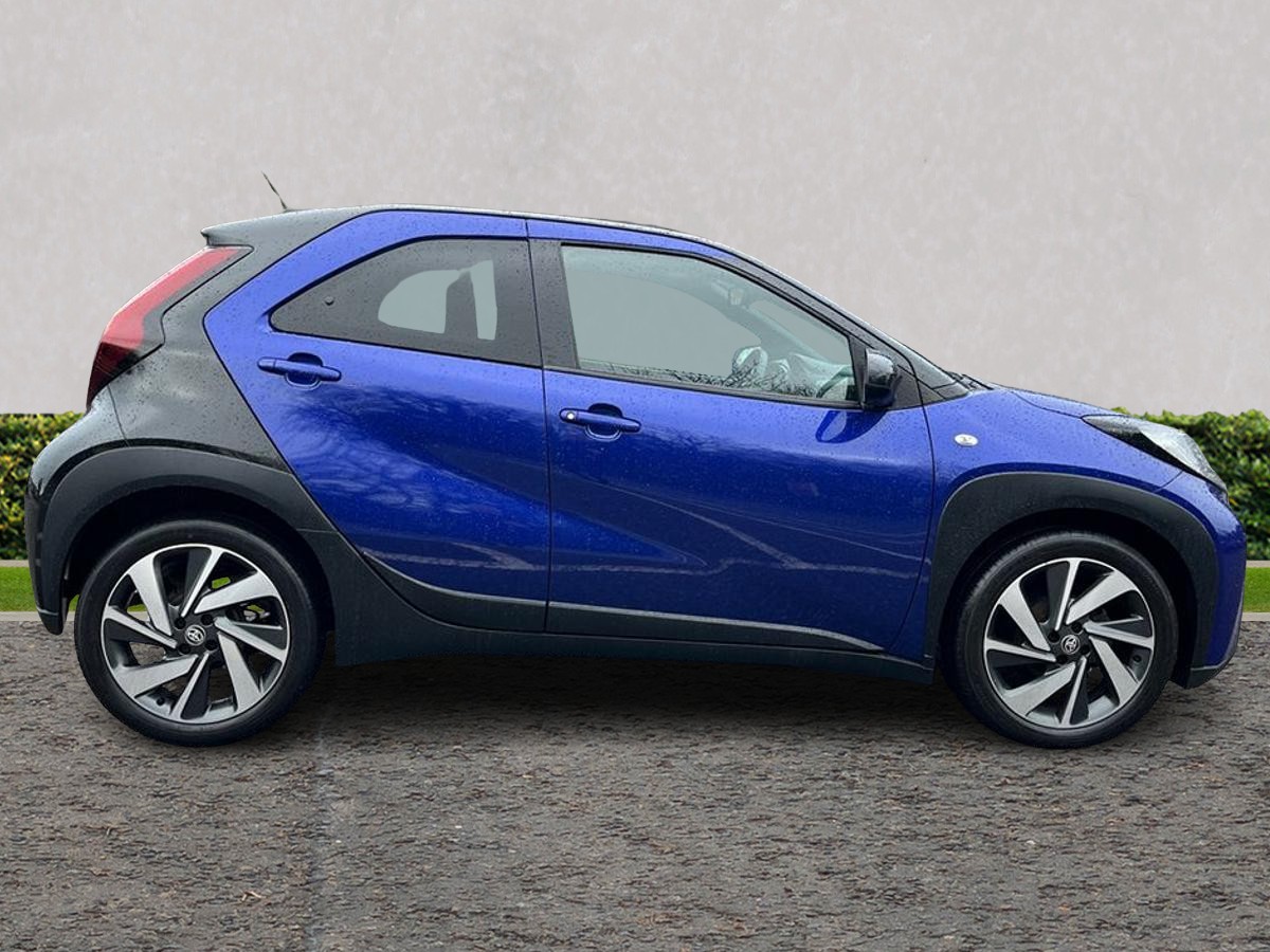 Used Toyota Aygo X 2022 for sale - 77884557: Photo 2