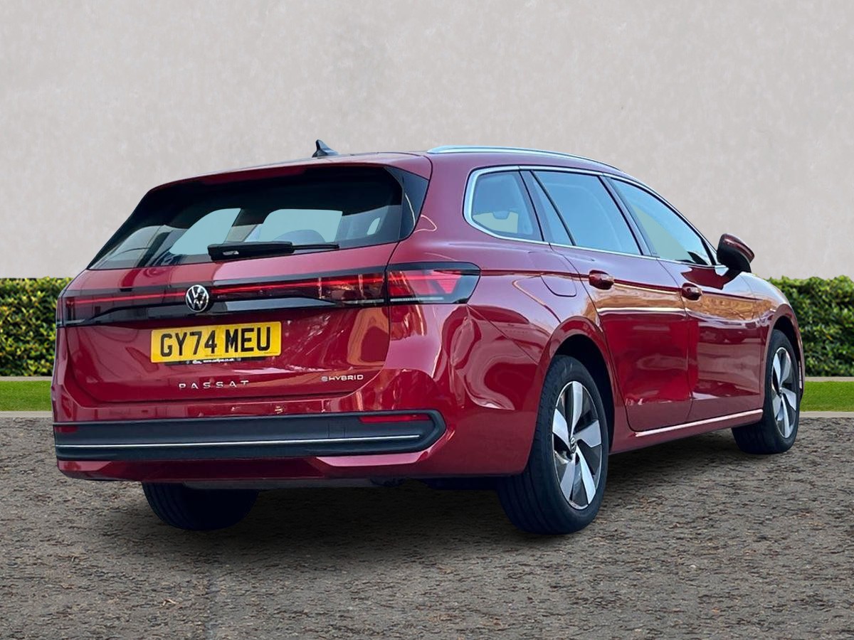 Used Volkswagen Passat 2024 for sale - 77884577: Photo 3