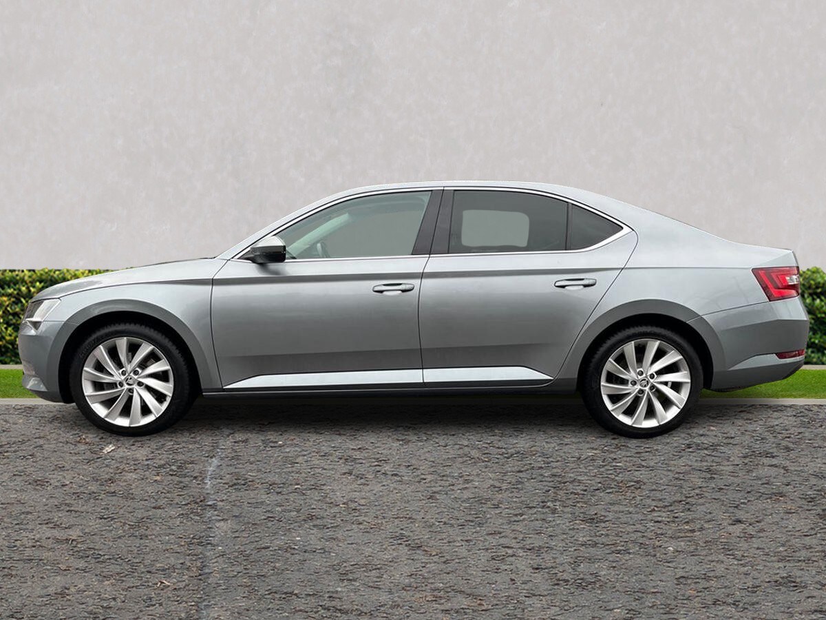 Used Skoda Superb 2019 for sale - 77884575: Photo 6