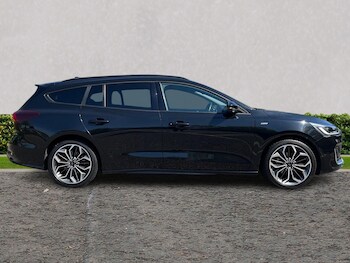 Used Ford Focus 2022 for sale - 78313591: Photo