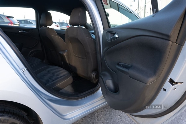 Used Vauxhall Astra 2017 for sale - 76659581: Photo 16