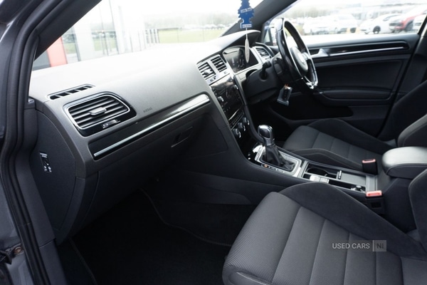 Used Volkswagen Golf 2019 for sale - 77144794: Photo 29