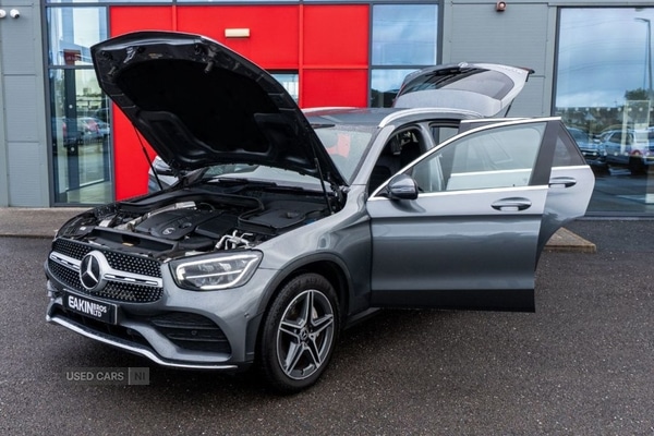 Used Mercedes-Benz GLC 2020 for sale - 75979337: Photo 2