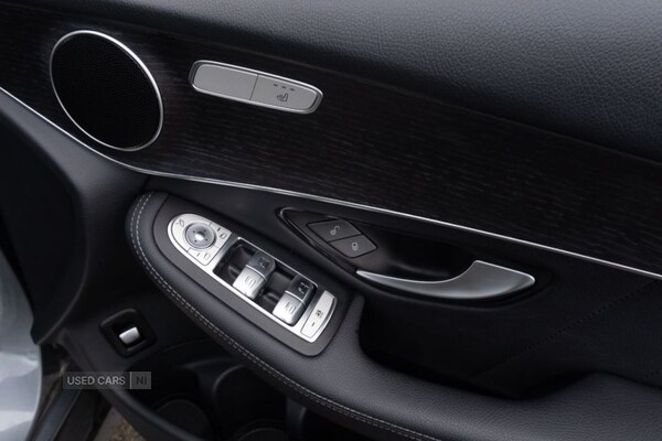Used Mercedes-Benz GLC 2020 for sale - 75979337: Photo 30
